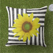 白黒の水彩ブロックストライプ（ひまわり） アウトドアクッション (芝生)