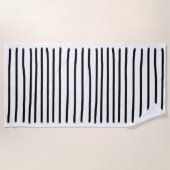 白黒の水彩手描き線 ビーチタオル (正面)