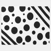 白黒の水玉模様とストライプ毛布 フリースブランケット (正面(横))