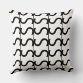 白黒の波状パターストライプン クッション (裏面)