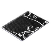 白黒の渦巻き格子が描き出すノートブック ノートブック (左側)