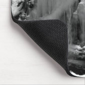 白黒の滝凍ってい マウスパッド (コーナー)