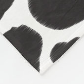 白黒の牛の斑点の動物パターン フリースブランケット (角)