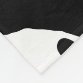 白黒の牛の斑点アニマルプリントパターン フリースブランケット (角)