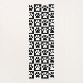 白黒の犬の足跡が四角形に印刷される ヨガマット (裏面)