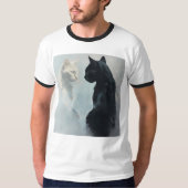 白黒の猫が指Tシャツを見詰める Tシャツ (正面)