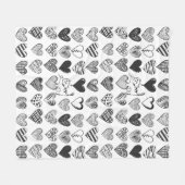 白黒の猫とハート フリースブランケット (正面(横))