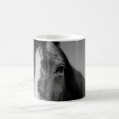 白黒の目のアートワーク コーヒーマグカップ (中央)
