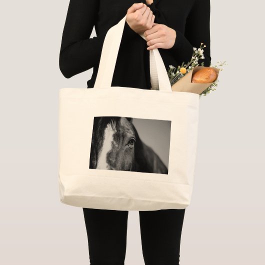 白黒の目のアートワーク ラージトートバッグ (正面(商品))