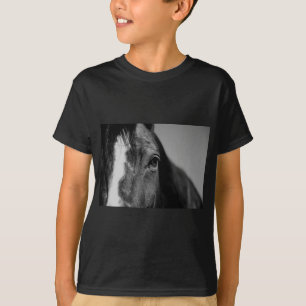白黒の目のアートワーク Tシャツ