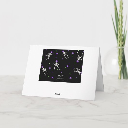 白黒の紫色のハロウィンの骨組骨のダンス カード (裏面)