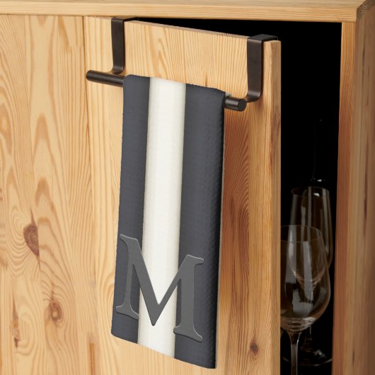 白黒の縦の文字ストライプ列（ゴシック） キッチンタオル (三つ折り)