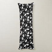 白黒の繰り返しモチーフ |スカルパターン ボディピロー (裏面 (縦))