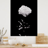 白黒の美しいバラクローズアップ ポスター (キッチン)