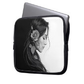 白黒の美しい女性ポートレート ラップトップスリーブ (正面左)