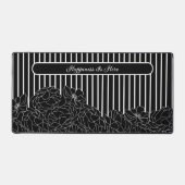 白黒の花とストライプ文字 デスクマット (正面)