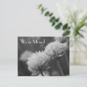 白黒の花の新しい住所 案内ポストカード (スタンド正面)