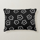 白黒の花柄 アクセントクッション (正面)