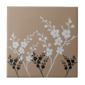 白黒の花柄 タイル (正面)