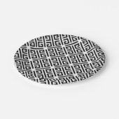 白黒の蛇行ギリシャ語鍵パターン ペーパープレート (アングル)
