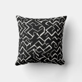 白黒の蛇行パターン |ゴシックモダン体 クッション (裏面)