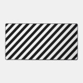 白黒の角度付きストライプ デスクマット (正面)