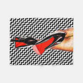 白黒の赤い底はかかとポンプファッションに蹄鉄を打ちます フリースブランケット (正面(横))