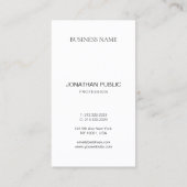 白黒の赤くエレガントなデザインのトレンディーのモノグラム 名刺 (裏面)