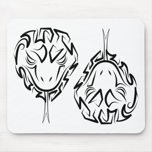白黒の部族のヘビ マウスパッド (正面)