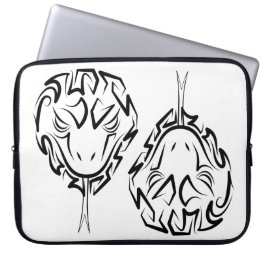 白黒の部族のヘビ ラップトップスリーブ