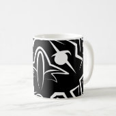 白黒の部族のワシ コーヒーマグカップ (正面右)