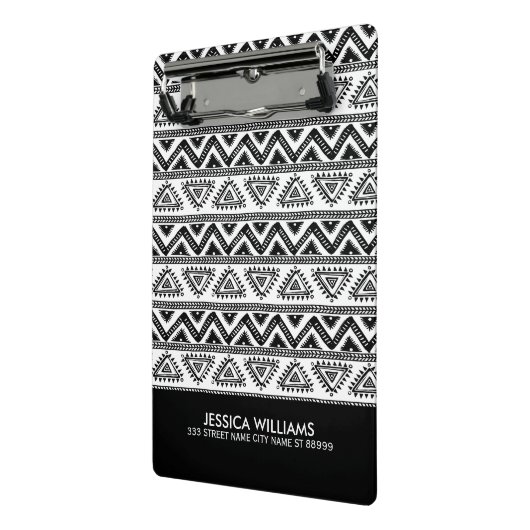 白黒の部族の幾何学的パターン ミニクリップボード (アングル2)