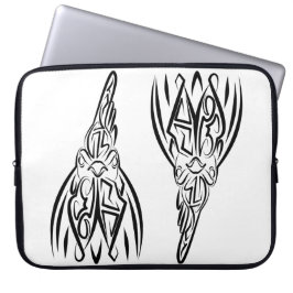 白黒の部族の鶏 ラップトップスリーブ