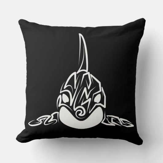 白黒の部族オルカ クッション (正面)