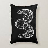 白黒の部族ヤギ アクセントクッション (正面(垂直))