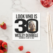 白黒の30歳の誕生日の写真は誰か スタンダードカクテルナプキン (インサイチュ)