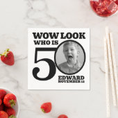 白黒の50歳の誕生日の写真は誰か スタンダードカクテルナプキン (インサイチュ)