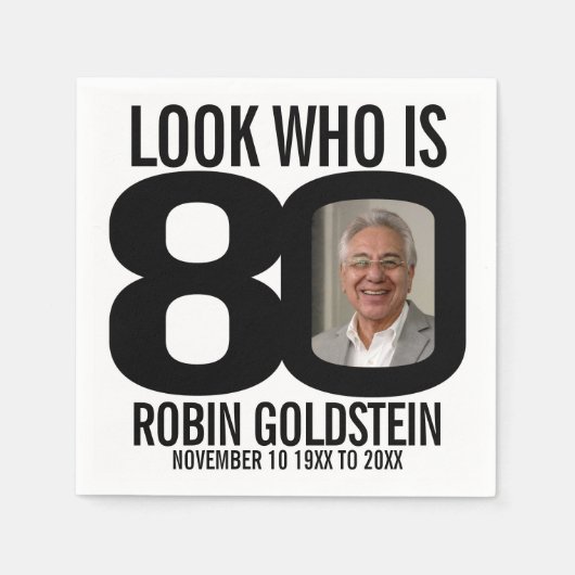 白黒の80歳の誕生日の写真は誰か スタンダードカクテルナプキン (正面)