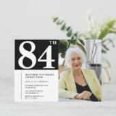 白黒の84歳の誕生日招待状 写真 招待状 (スタンド正面)