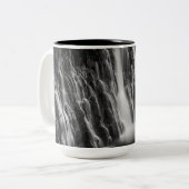 白黒のBurneyの滝 ツートーンマグカップ (正面左)