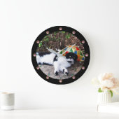 白黒のCATおよび道化師の帽子の仮面舞踏会のパーティー ラージ壁時計 (ホーム)