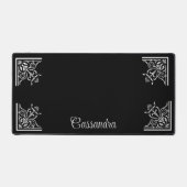 白黒はっきりしたヴィンテージパーソナライズされた デスクマット (正面)