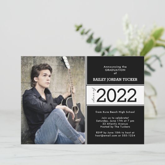 白黒はっきりした2写真卒業のお知らせ 案内状 (スタンド正面)