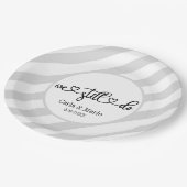 白黒まだ誓いの更新/記念日を行う ペーパープレート (アングル)