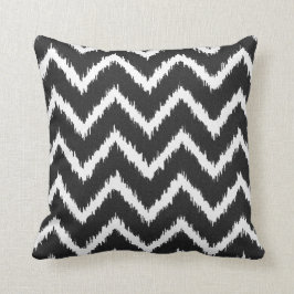 白黒イカットのシェブロン- クッション