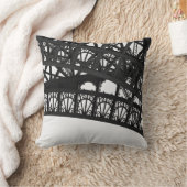 白黒エッフェルタワーアーチ装飾用クッション クッション (ブランケット)