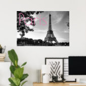 白黒エッフェルタワーパリロマンティックラブシティ ポスター (ホームオフィス)