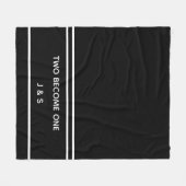 白黒エレガントの新婚イニシャル フリースブランケット (正面(横))