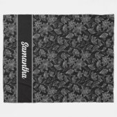 白黒エレガントフローラパーソナライズされた フリースブランケット (正面(横))