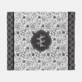 白黒エレガントフローラモノグラム フリースブランケット (正面(横))